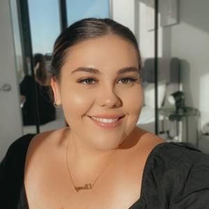 Meet your Posher, Ebony